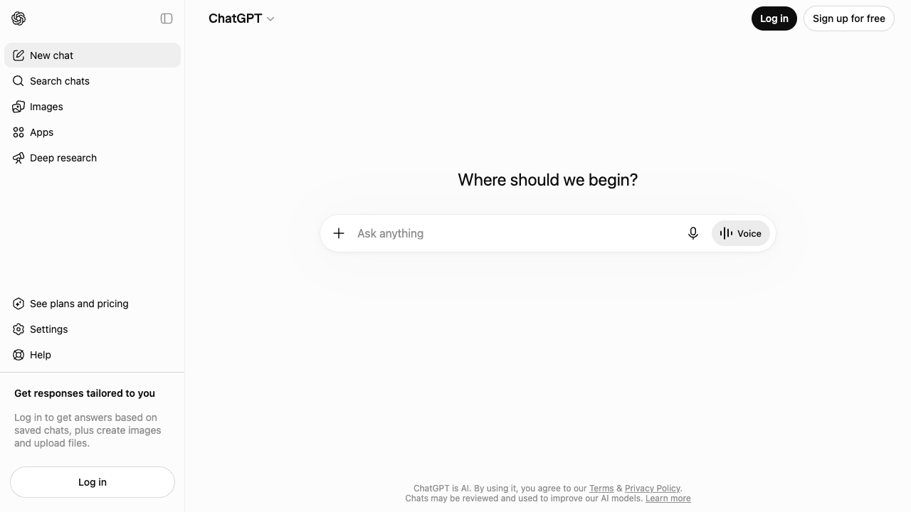 ChatGPTのトップページ。中央に質問を入力するテキストボックスが表示されている